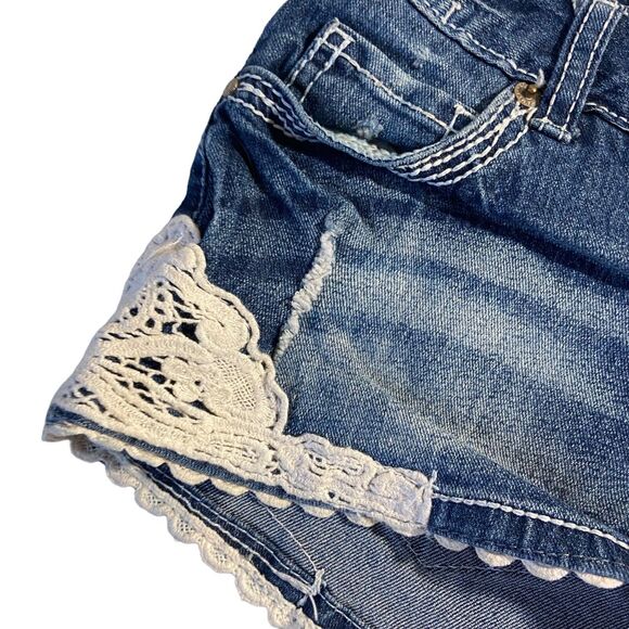 Amethyst Button Fly Embroidered Crochet‎ Pocket Distressed Denim Shorts Women 0 - Picture 6 of 15
